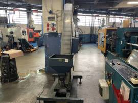 N. 2 PRESSE OLEODINAMICHE, NASTRO E TRAMOGGIA