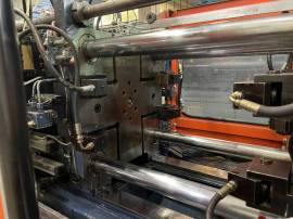 Pressa oleodinamica per stampaggio plastica Maico Presse