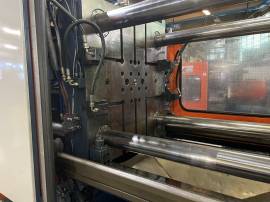 Pressa oleodinamica per stampaggio plastica Maico Presse