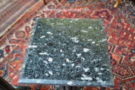 Coppia di colonne-piedistalli in marmo verde Coppia di colonne-piedistalli in marmo verde