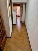 In centro monolocale arredato . Termoautonomo vista lago