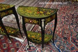 Coppia di tavolini – console ebanizzati mezzo giro stile Luigi XV