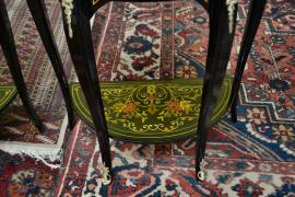 Coppia di tavolini – console ebanizzati mezzo giro stile Luigi XV