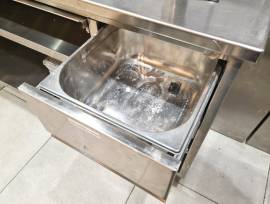 TAVOLO INOX DA LAVORO CON ALZATINA USATO  