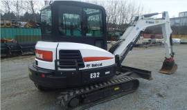 MINI - ESCAVATORE BOBCAT E32 – 3,294 TON – 2011 – PRONTA AL LAVORO