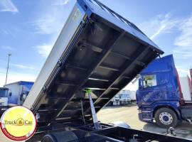 RIF.1266 IVECO DAILY 35 C 16 – 2022 – CASSONE RIBALTABILE TRILATERALE + GRU NUOVA DN A 3 SFILI IDRAU