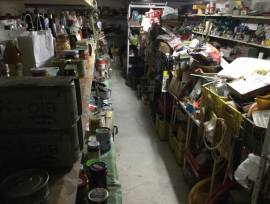 Vendo articoli di ferramenta colori casalinghi piccoli elettrodomestici Giardinaggio cantina hobbi f
