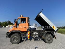 UNIMOG U400L = Patente B