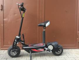 Monopattino E-Scooter 2000w 45km/H più Veloce Elettrico con Tachimetro 20km Nuovo