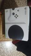 XBOX SERIE S 500GB CON 2 JOYSTICK IN GARANZIA