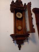 orologio/pendolo antico in legno 
