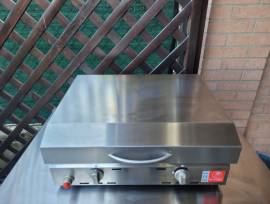 vendo piastra cottura a gas PLANET CHEF 55 L