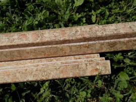 Angolari in legno finitura madreperla 