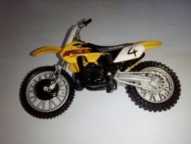 Modellino Maisto Moto da cross Suzuki RM 250