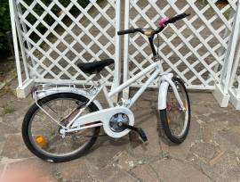 Vendo bicicletta per bambina 5-10 anni 