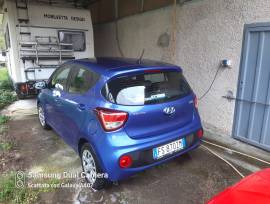 Vendesi  Hyundai  modello  i10 a benzina,  immatricolata ad ottobre 2018 , usata pochissimo,  4173 k