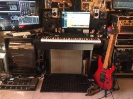 Ritiro Tastiere Sintetizzatori strumenti musicali elettronici anche se non funzionanti e Pianoforti.