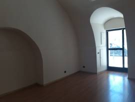 Locale commerciale 