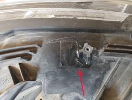 Faro anteriore sinistro Peugeot 2008 anno 2017