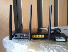 Modem Router Asus.