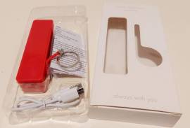 Power bank YOUTER da 1200 mAh 1 uscita usb input micro usb e cavo modello in rosso nuovo