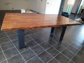 tavolo moderno per cucina o soggiorno