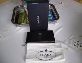 PRADA portafoglio in pelle Saffiano nero grande