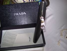 PRADA portafoglio in pelle Saffiano nero grande