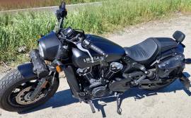 vendo MOTO UNDIAN BOBBER