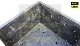 Cassoni in plastica bins usati 