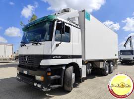 RIF.1207 MERCEDES ACTROS 25.31 – 2003 – FURGONE ISOTERMICO CON GRUPPO FRIGO ATP FNA 05/2025 – EURO 3