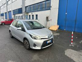 TOYOTA YARIS HYBRID SYNERGIY DRIVE