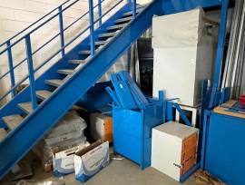 SCAFFALATURE, SOPPALCHI E ATTREZZATURE MAGAZZINO