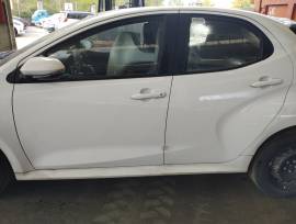 Porta portiera sportello Toyota Yaris 2024