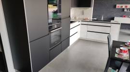 Mobile cucina ad angolo, completo di elettrodomestici