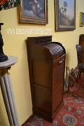 Schedario-classificatore a serrandina con piano superiore a rullo