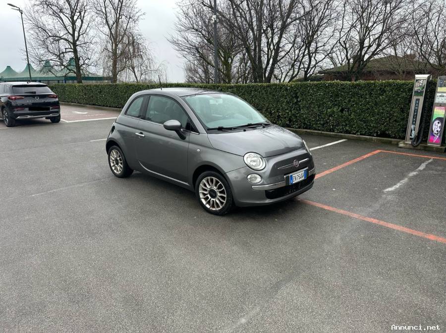 Autovettura Fiat 500