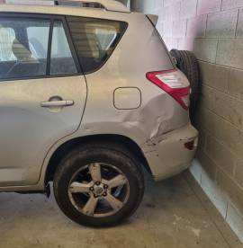 AUTOVETTURA TOYOTA RAV 4