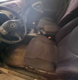 AUTOVETTURA TOYOTA RAV 4