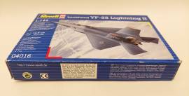 Kit di montaggio in plastica Lockheed YF-22 Lightning II Revell N. 04016 Scala 1:144 nuovo