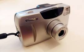 Macchina fotografica Canon Prima Zoom 65 compatta formato 35mm. Macchina fotografica Canon Prima Zoom 65 compatta formato 35mm.