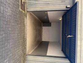 Box affitto per auto o magazzano