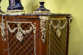 Servante a due sportelli stile Transizione Servante a due sportelli stile Transizione