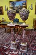 Coppia di piedistalli con poutiche in marmo rosso stile Napoleone III Coppia di piedistalli con poutiche in marmo rosso stile Napoleone III