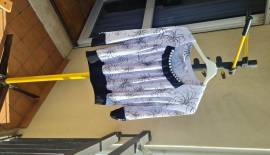 vendesi camicetta per donna