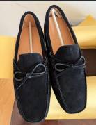  Mocassini uomo Tod’s modello gommino in pelle scamosciata nera - numero 44