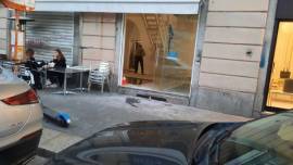 NEGOZIO X RICOSTRUZIONE UNGHIE -oppure VENDITA AL DETTAGLIO IN VIA VIGEVANO 1 VETRINA SU STRADA 50 M