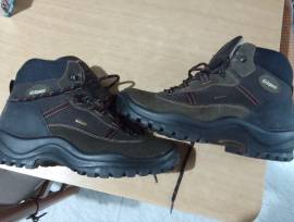 SCARPONCINI PER TREKKING