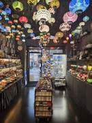 BIGIOTTERIA - GIOIELLERIA - CON PREZIOSI IN ORO BIANCO GIOVANILE E MODERNA VENDESI IN ZONA BIGIOTTERIA - GIOIELLERIA - CON PREZIOSI IN ORO BIANCO GIOVANILE E MODERNA VENDESI IN ZONA