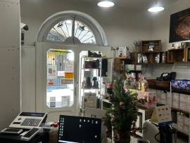 NEGOZIO CAFFE'   :  CIALDE   &   CAPSULE -   NEGOZIO CARINO ADATTO A RAGAZZA CHE VUOLE  UN'ATTIV